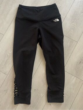 The North Face Flash Dry Black Polka Dot Active Capri Leggings